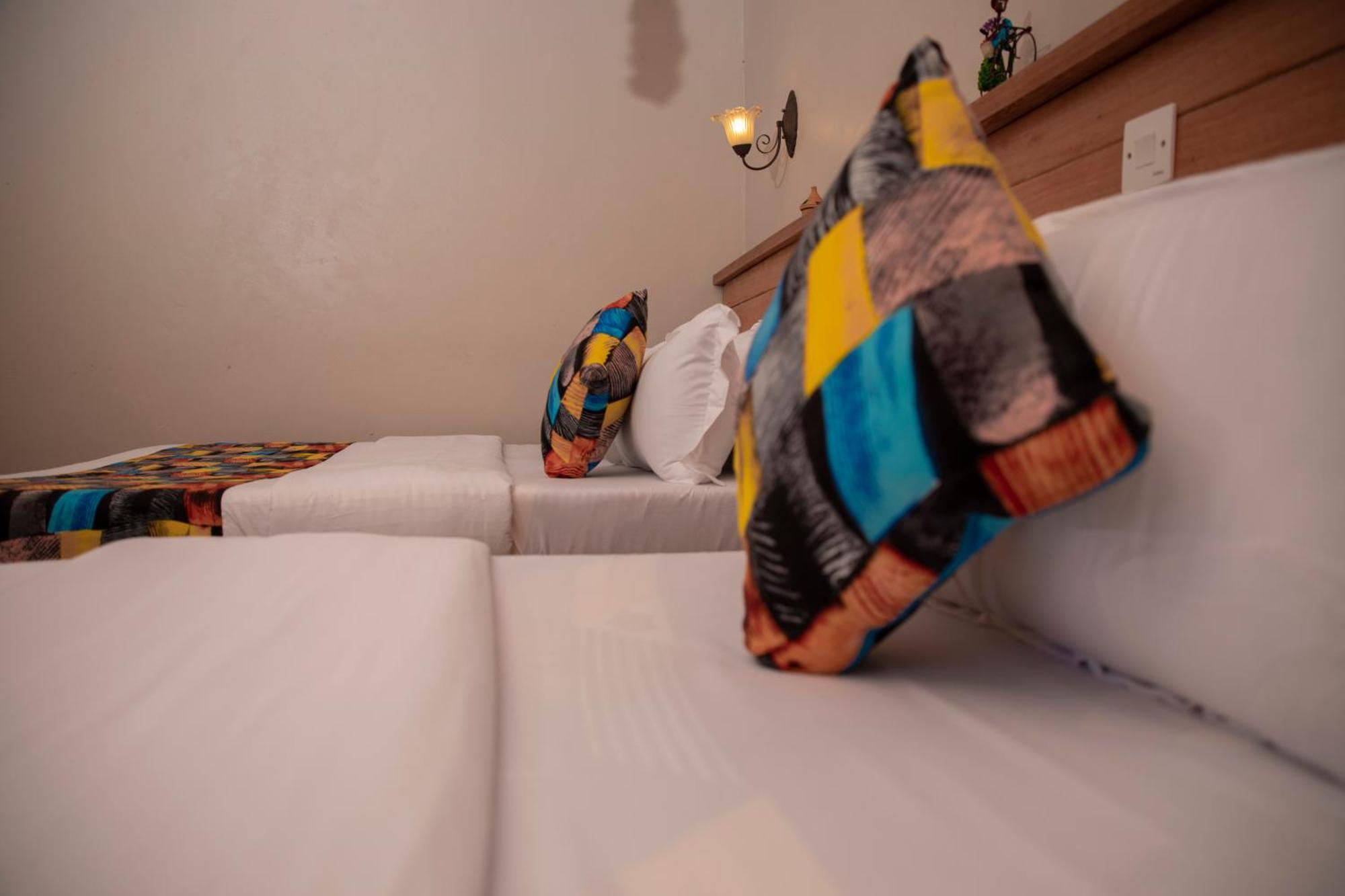 Kaswa Lodge Fort Portal Ngoại thất bức ảnh